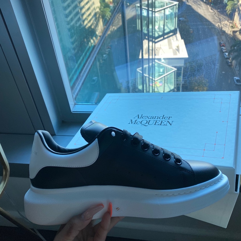 Alexander McQueen ( Sz 41 )